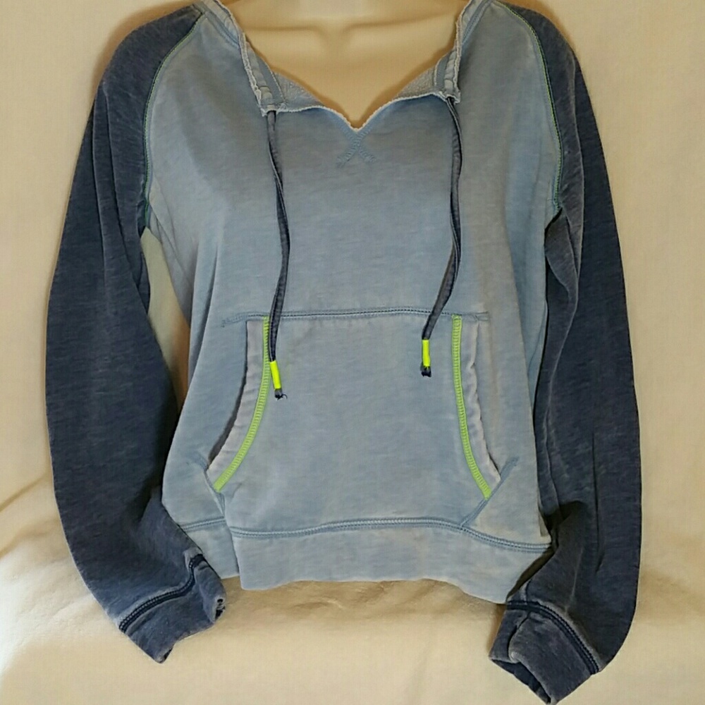 Aeropostale Pullover Sweatshirt